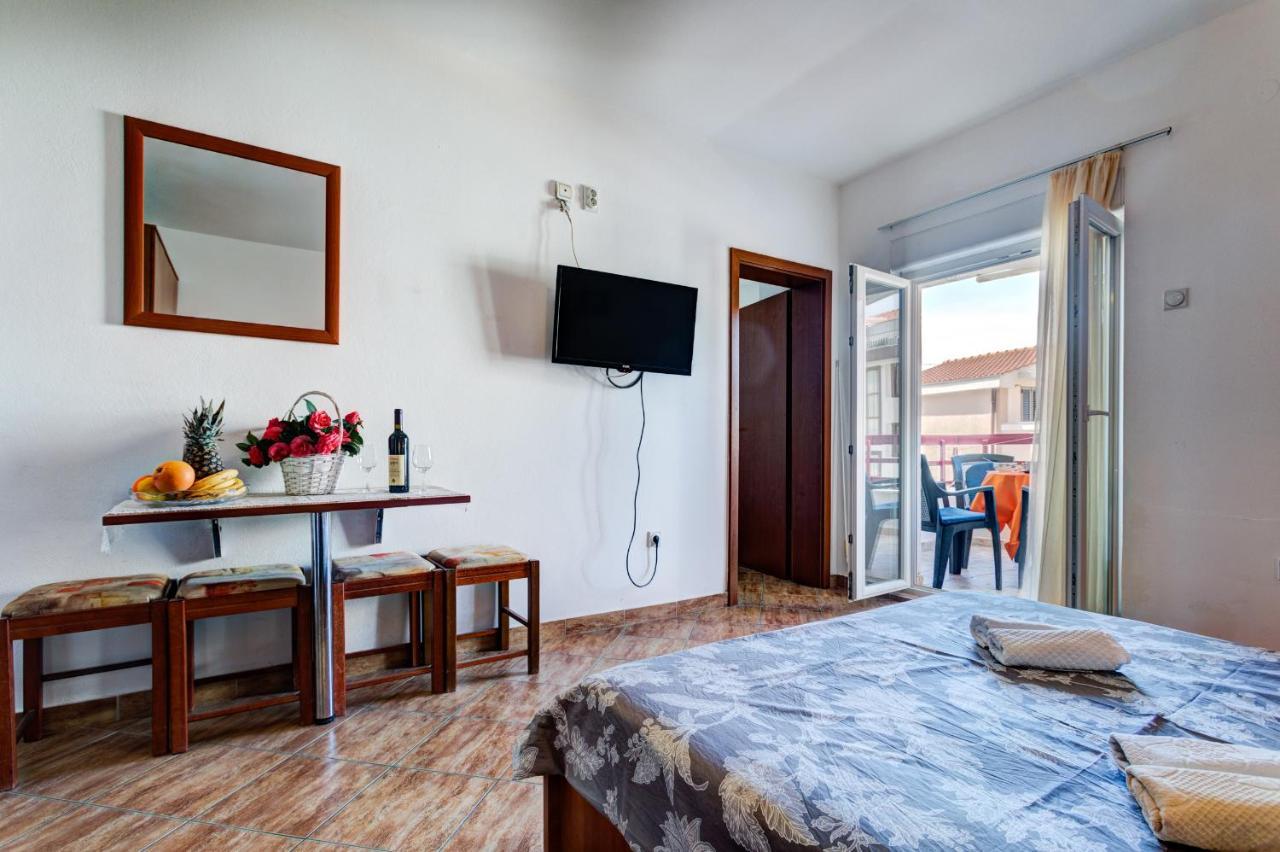 Villa Savovic Petrovac na moru Exterior foto