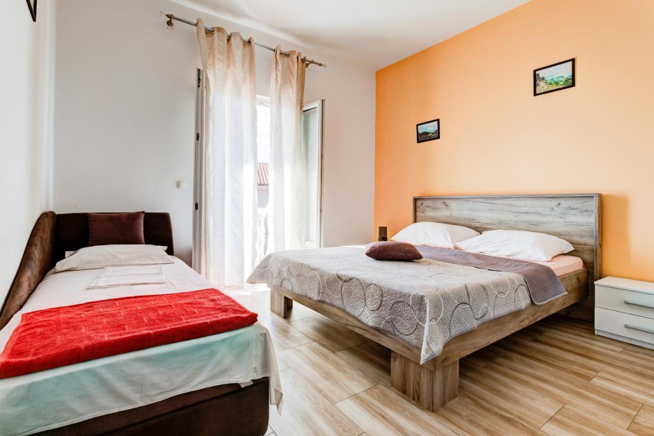 Villa Savovic Petrovac na moru Exterior foto