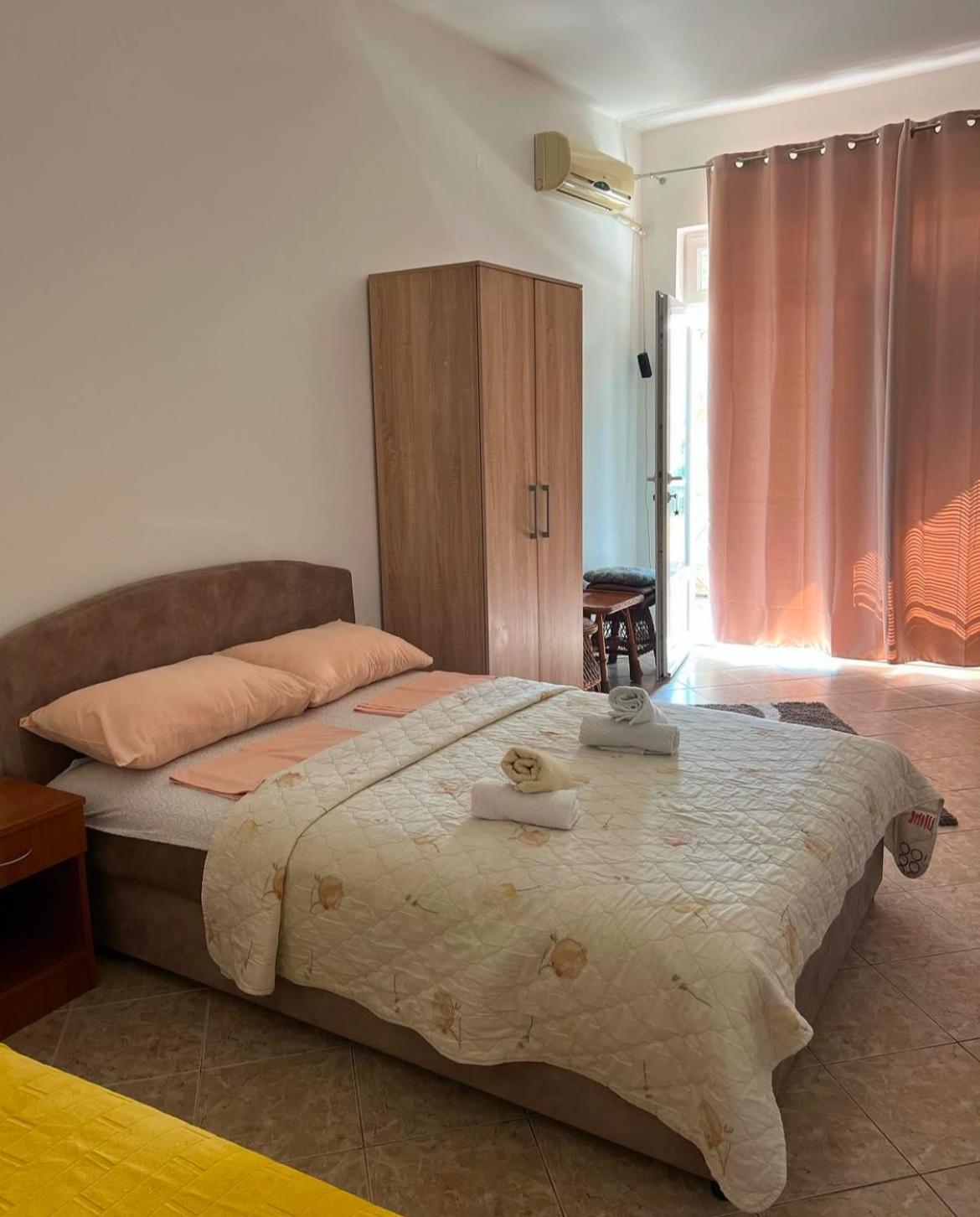Villa Savovic Petrovac na moru Exterior foto